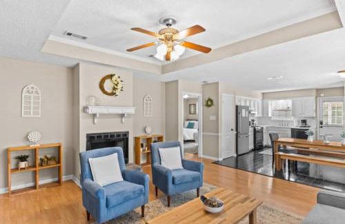 South Baton Rouge Casa | 10 Mins to Tiger Stadium South Burbank Bungalow