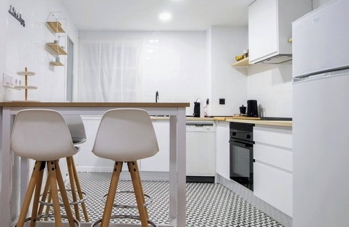 Pontevedra Apartamento | A 10 minutos de la playa ! 10 minutos andando al centro.Luminoso y silencioso