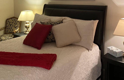 Read Boulevard East Casa | 10 minutes to downtown French Quarters in New Orleans, LA