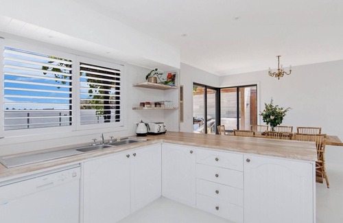 Port Fairy Casa | 10 OCEAN DRIVE - Port Fairy, VIC