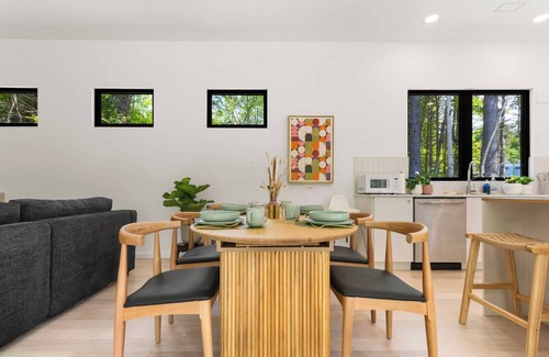 Round Top Casa | 100ft of Forest Light - Modern Catskills Escape