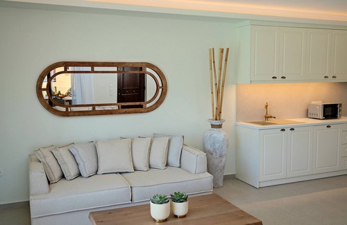 Rethymno Villa | A 100 m de la playa, jacuzzi, piscina, ping pong, sauna y gimnasio, tumbonas privadas.