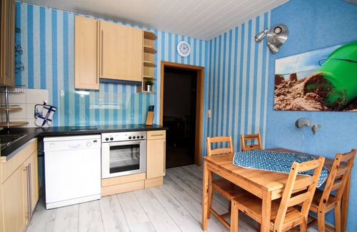 Esenshamm Apartamento | Apartamento de vacaciones de 100 metros cuadrados, cerca de la playa de Weser + Mar del Norte, zona tranquila + hermosa