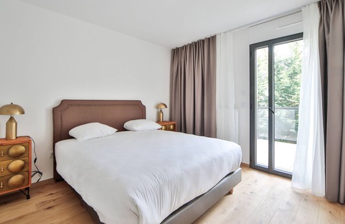 La Varenne Saint-Hilaire Apartamento | 102 71-Apartamento-Baño con ducha-Balcón