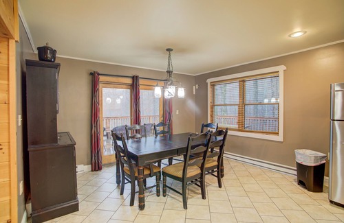 Hickory Hills Casa | 50 acres privados, estanque, WIFI, aislado, a minutos de Slopes / Casino, capacidad para 30!
