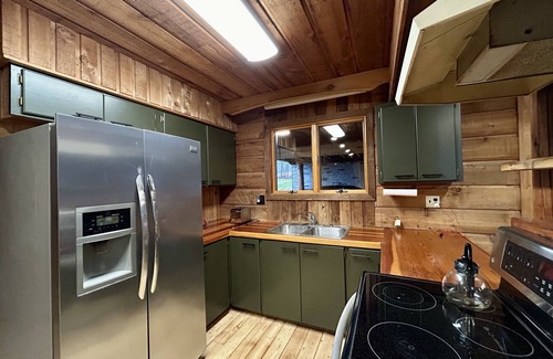 Campobello Cabina | 10Br Cozy Old Mill Lodge with Event hall, Sauna in Campobello sleeps 44