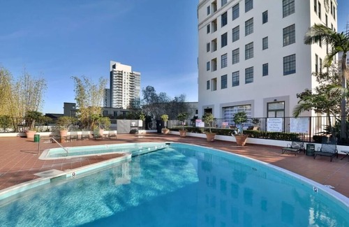 Cortez Hill Condominio | 10th floor views in the Heart of San Diego