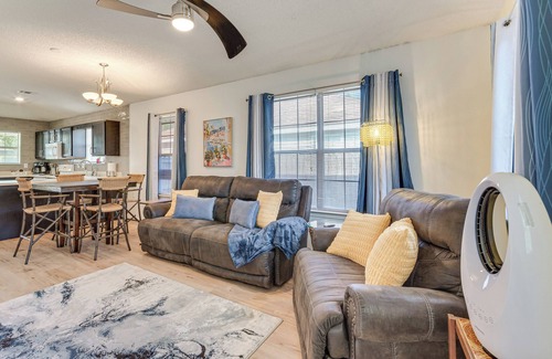 Gulf Breeze Casa | 11 Mi to Beach: Quiet Gulf Breeze Gem Near Dtwn
