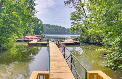 Mill Spring Casa | 11 Mi to Chimney Rock! All-Season Family Escape