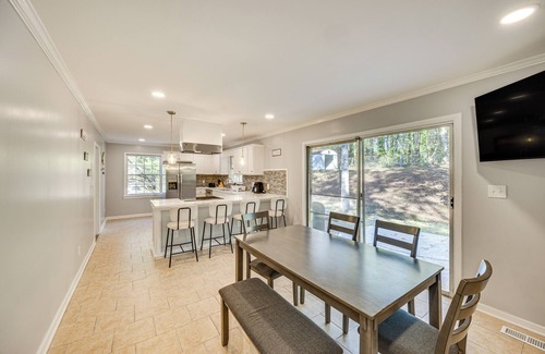 New Castle Casa | 11 Mi to Dtwn Birmingham: Home w / Pool Table!