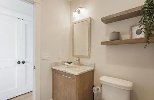 Folly Beach Casa | 1103 E Arctic - Salty Lady - Beautiful Custom Oceanfront Home - Hot tub