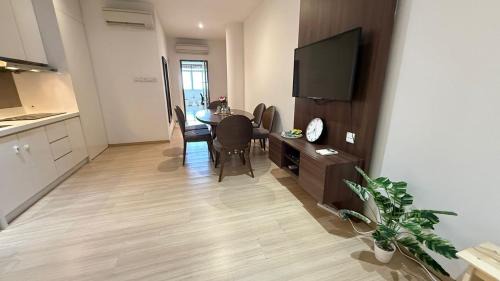 Tanjung Bungah Apartamento | 118 Island Plaza Tg Tokong Gurney Straits Quay 1BR 1CP Wifi 4pax