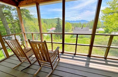 Sugar Hill Casa | 11G Quintessential New England Cottage with Fantastic Views Pool gym passes