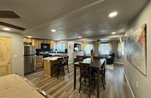 Sedona Condominio | 12 Creekside Retreat 1 Bedroom Condo by RedAwning