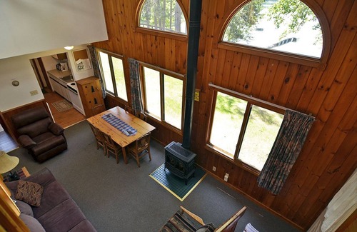 Iron River Cabina | #12, Lakeside, Delta Lodge-Owner for 32 years