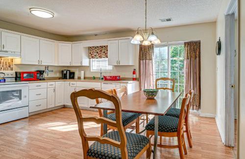 Conway Casa | 12 Mi to Myrtle Beach Peaceful Abode in Conway!