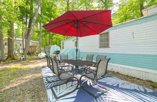 Kalkaska Casa | 12 Mi to Skiing Manistee Lake Cottage with Fire Pit