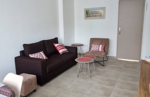 Faubourg Apartamento | 12 minutes from SNCF train station Bright apartment