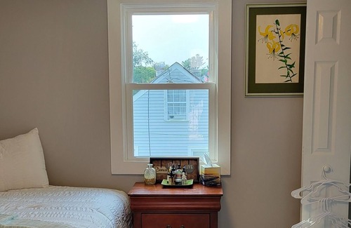 Mosby Apartamento | 12 minutes to downtown/Airport. Center location to any path you wish to take.