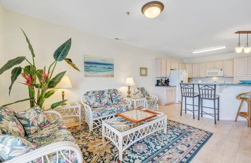 Smith Mountain Lake Apartamento | #121 Pointe - 3 Bedroom Lakefront Condo at Mariners SML