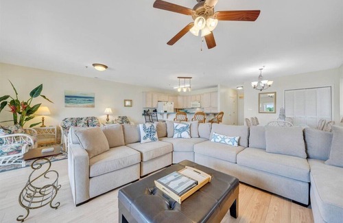 Smith Mountain Lake Apartamento | #121 Pointe - 3 Bedroom Lakefront Condo at Mariners SML