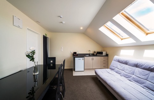 Riccarton Hotel | 123 Motel