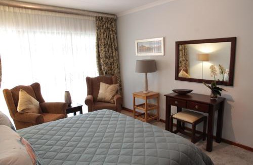 Bedfordview Casa | 125 on Van Buuren Road Guest House