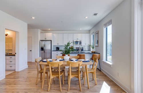 Nashville Casa | 13 Condos Near Downtown Nashville | 26 Total Bedrooms, Sleeps 90 | The Heights