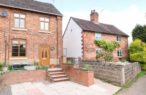Tean Casa | 13 THE ISLAND, pet friendly, character holiday cottage in Tean