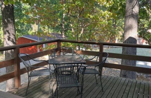 Mountain Home Apartamento | 14) Three Bedroom Deluxe NO PETS ALLOWED