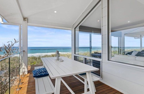 Castaways Beach Casa | 14 Tropicana Rise Castaways Beach