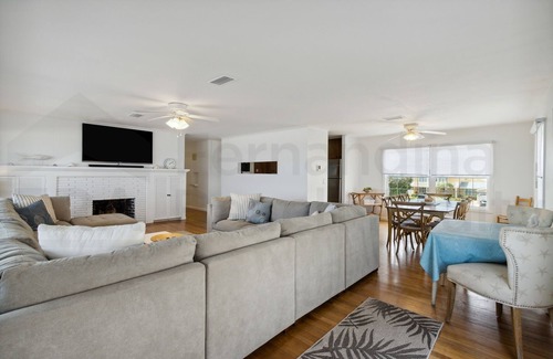 Fernandina Beach Casa | 1408 S Fletcher Ave 4 Bedroom Home by RedAwning