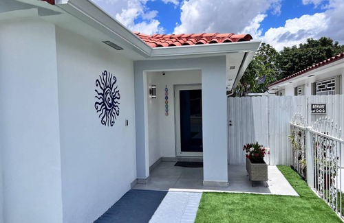 Hialeah Casa | 149 m² Casa ∙ 3 habitaciones ∙ 8 personas
