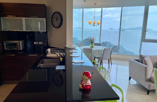 Playa Bonita Village Apartamento | 14F Luxury Resort Lifestyle Ocean Views