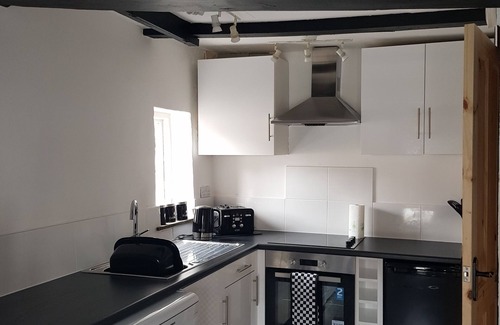 Newent Apartamento | Siglo XIV, 4 camas, exudado carácter