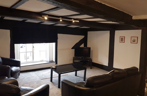 Newent Apartamento | Siglo XIV, 4 camas, exudado carácter