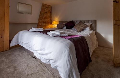 Bloxham Casa | 14th-century cosy 3-bed cottage Business stays