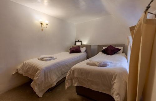 Bloxham Casa | 14th-century cosy 3-bed cottage Business stays