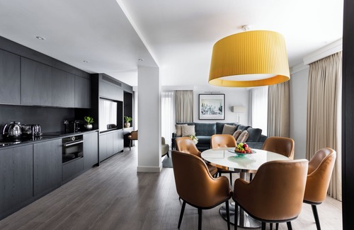 Knightsbridge Hotel | 15 Basil Street