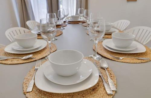 East Stroudsburg Casa | 15 Min to Ski Resorts, Dog Friendly, Cozy 3 BR, Game Area & Fire Pit