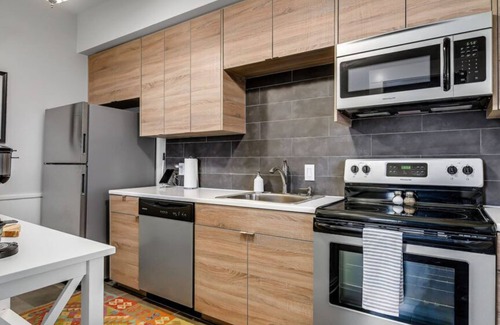 Marble Falls Casa | 15% Off October! Inks Suite Downtown Marble Falls