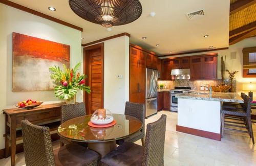 Kahala Casa | 15% Off Summer Special! Luxury Oceanfront Estate: Banyan House 4BD