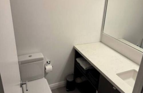 Bloor-Yorkville Condominio | 155 Yorkville Apartment