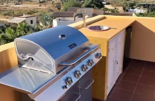 El Pescadero Condominio | 15C New Top Floor 2BR 2BA with Spectacular Views