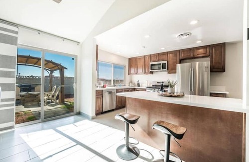 Paradise Casa | 15min from strip 3bdrm 2bath