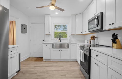 Charlotte Casa | 15min to Downtown & UNC - BBQ, Outdoor Games & Dining