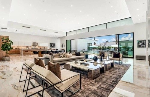 Indio Casa | 16 Luxury Villas for Private Resort-Style Retreats & Events | Bravo by AvantStay