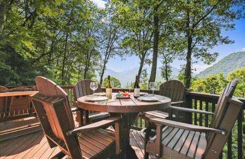 Asheville Casa | 16 Mi To Dt, Hot Tub, Fire Pit, Fp, Secluded