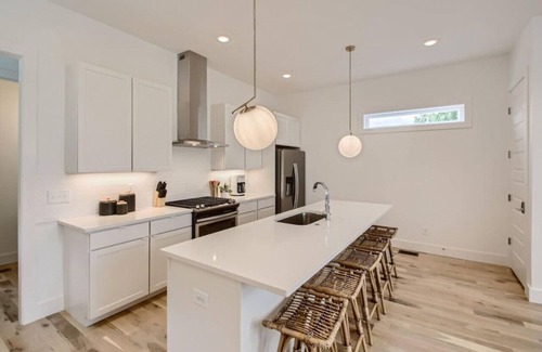 South Nashville Casa | 16- Modern Home- The Music City Collection