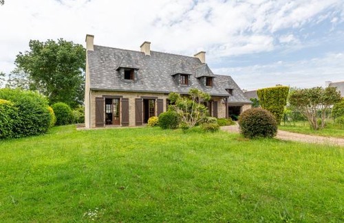 Plonevez-Porzay Casa | 160 m² Casa ∙ 4 habitaciones ∙ 4 personas